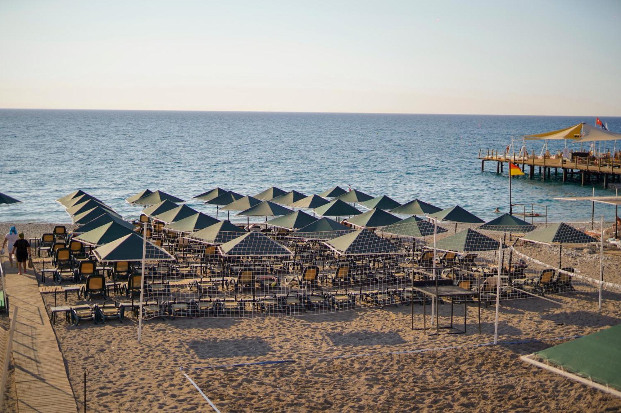 Aleria Belport Beach Hotel เบลดิบี ภายนอก รูปภาพ