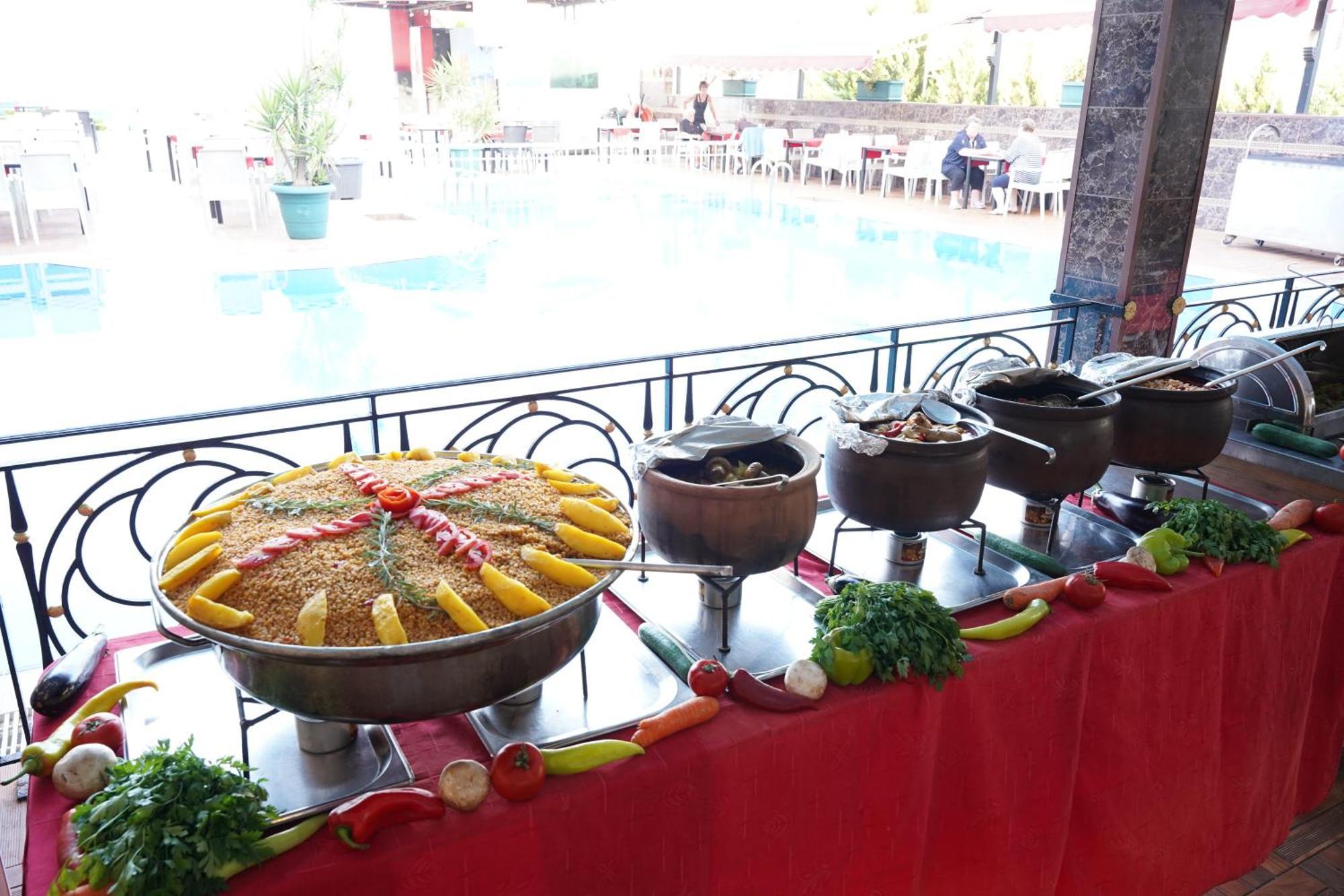 Aleria Belport Beach Hotel เบลดิบี ภายนอก รูปภาพ