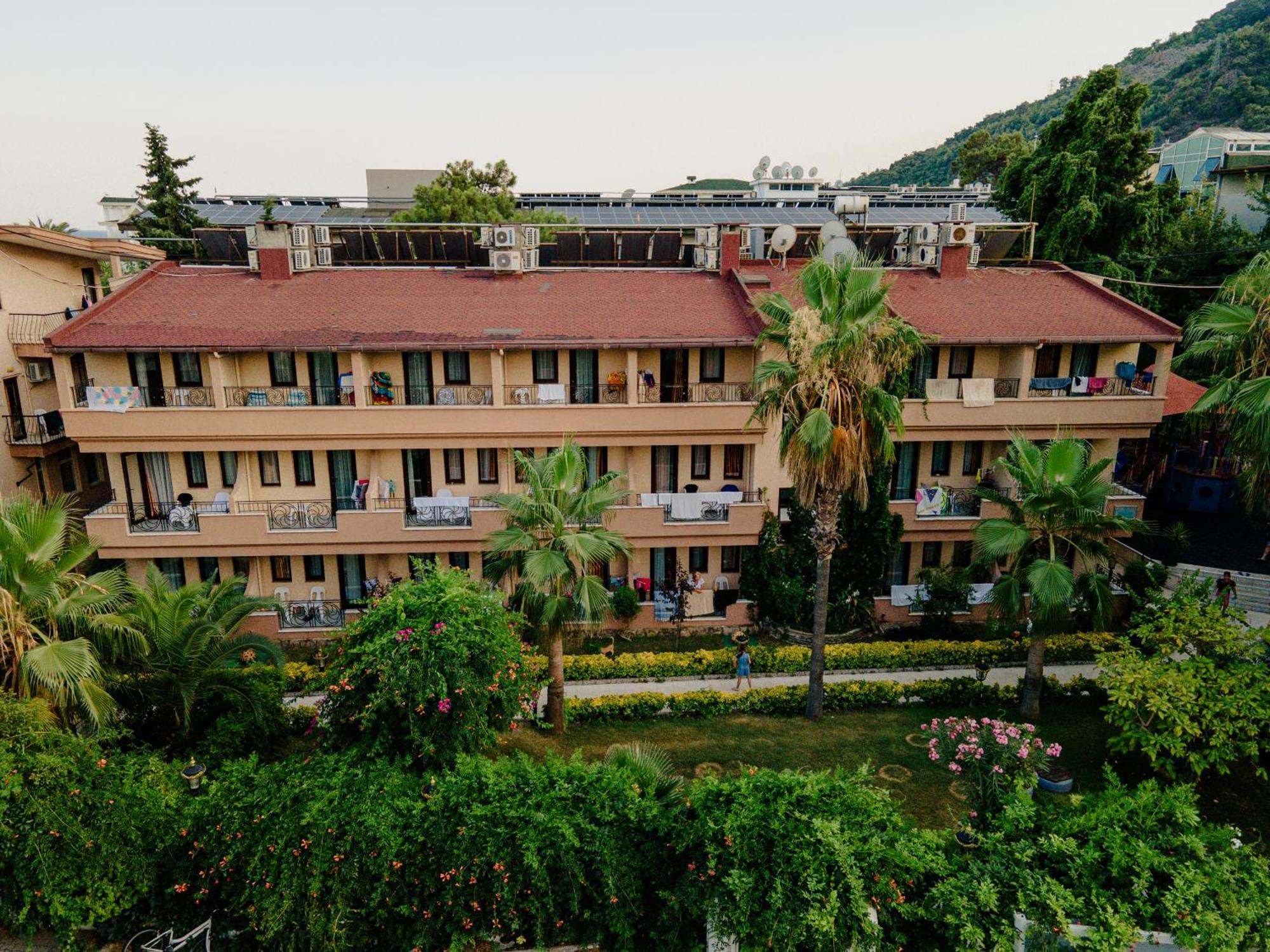 Aleria Belport Beach Hotel เบลดิบี ภายนอก รูปภาพ